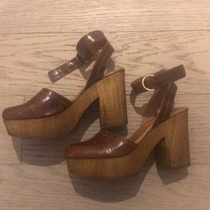 TOPSHOP Brown leather clogs wedges